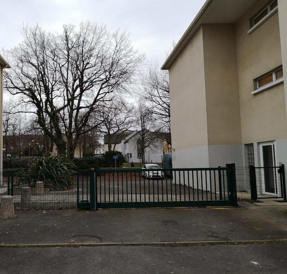 Joli Studio - Parking Prive - Wifi Tres Haut Debit - Au Calme Nantes Kültér fotó